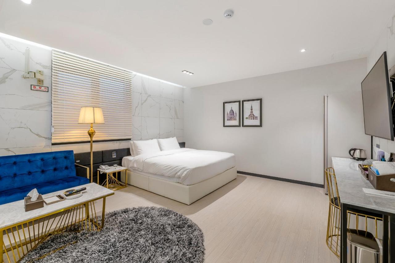Air Sky Hotel Busan Eksteriør bilde